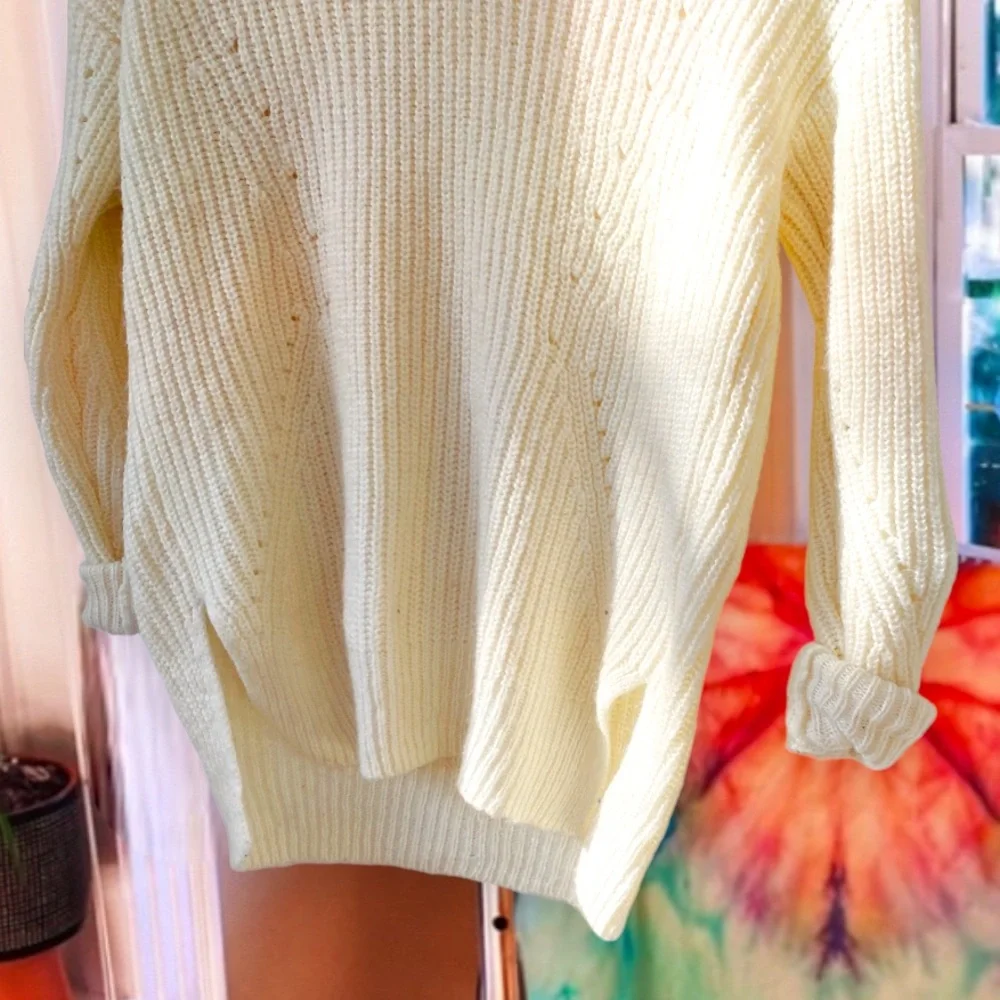 cream dainty crossed back sweater 🔮 - Picture 5 of 7